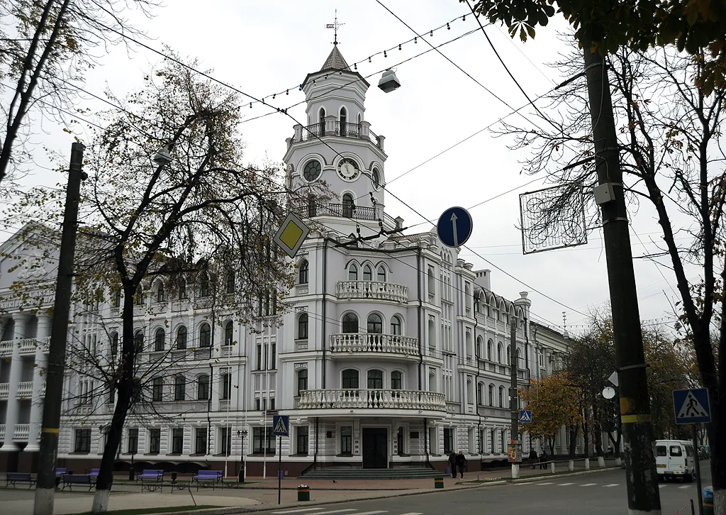 Академія банківської справи, Суми