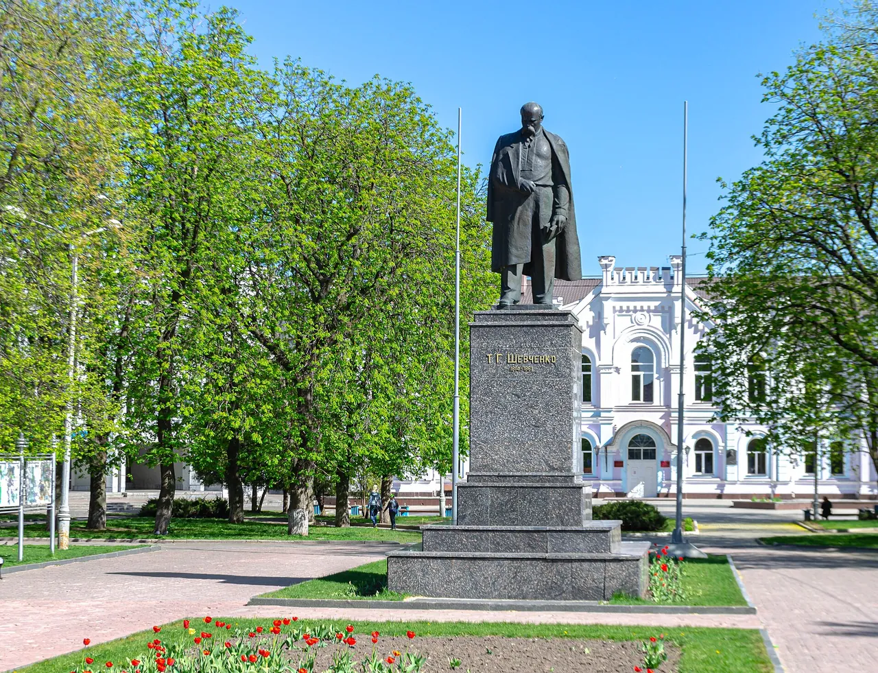 Пам'ятник Тарасу Шевченку, Суми